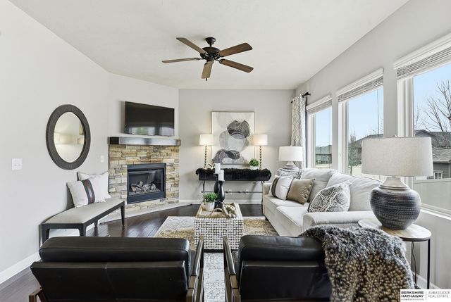 18814 Briar Street, Omaha, NE 68136