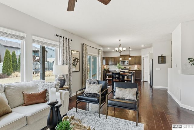 18814 Briar Street, Omaha, NE 68136