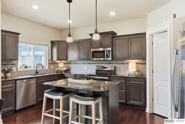 18814 Briar Street, Omaha, NE 68136