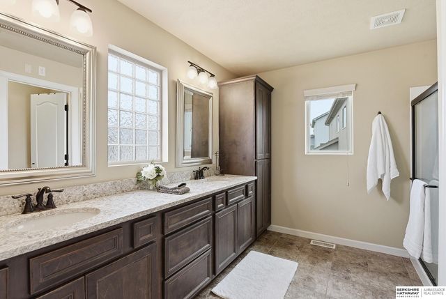 18814 Briar Street, Omaha, NE 68136