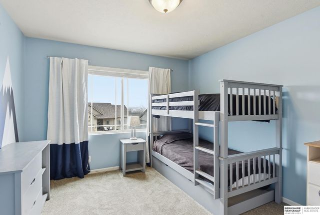 18814 Briar Street, Omaha, NE 68136