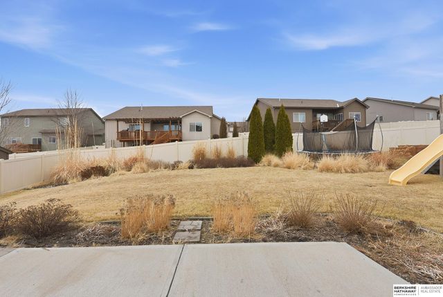 18814 Briar Street, Omaha, NE 68136