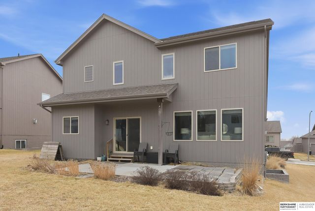 18814 Briar Street, Omaha, NE 68136