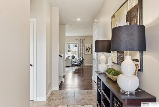 18814 Briar Street, Omaha, NE 68136