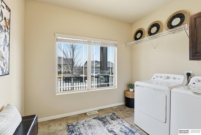 18814 Briar Street, Omaha, NE 68136