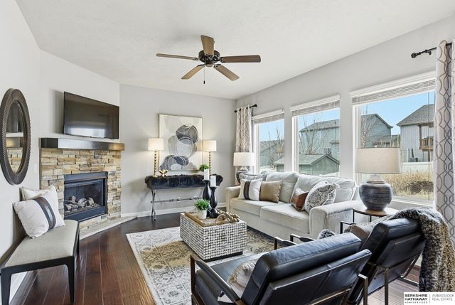 18814 Briar Street, Omaha, NE 68136