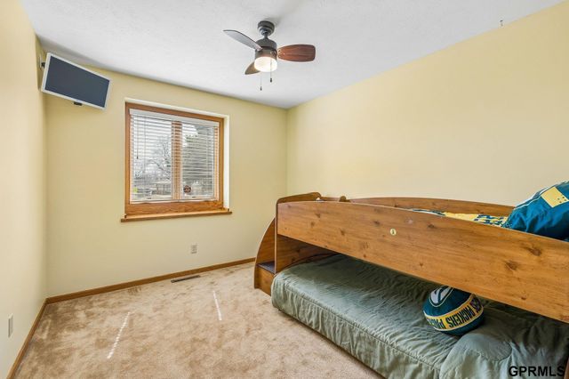 20512 Antler Circle, Elkhorn, NE 68022