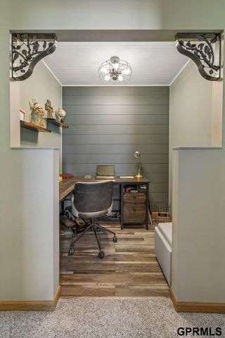 20512 Antler Circle, Elkhorn, NE 68022