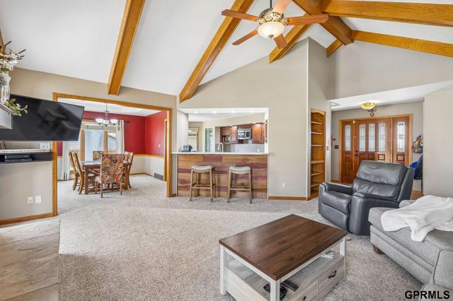 20512 Antler Circle, Elkhorn, NE 68022