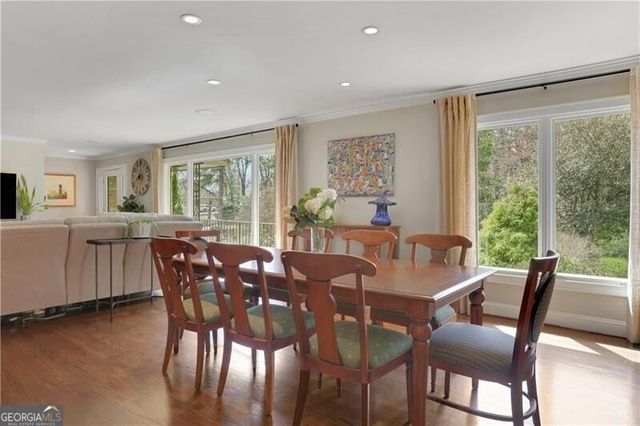 5077 Vernon Oaks Drive, Atlanta, GA 30338