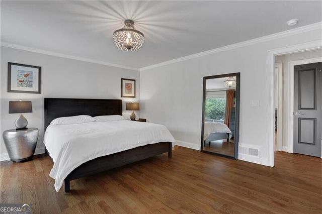 5077 Vernon Oaks Drive, Atlanta, GA 30338