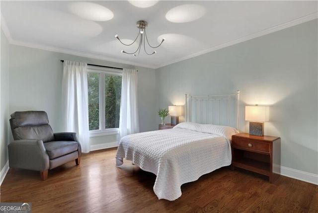 5077 Vernon Oaks Drive, Atlanta, GA 30338