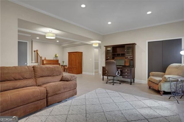 5077 Vernon Oaks Drive, Atlanta, GA 30338