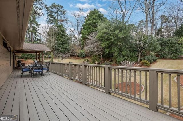 5077 Vernon Oaks Drive, Atlanta, GA 30338