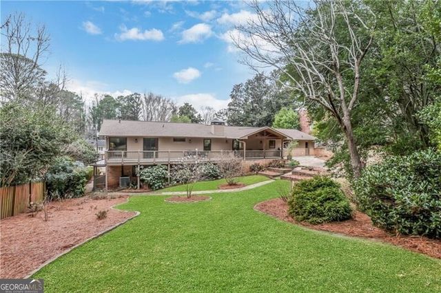 5077 Vernon Oaks Drive, Atlanta, GA 30338