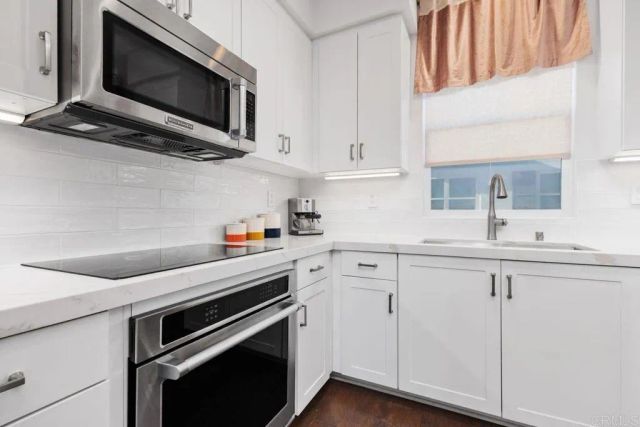 1845 Cliff Swallow Lane, Carlsbad, CA 92011