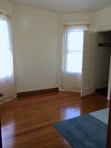 3985 Washington St, Boston, MA 02131