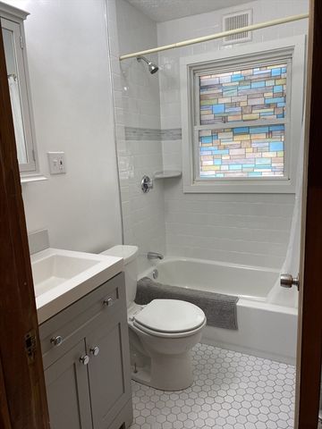 3985 Washington St, Boston, MA 02131