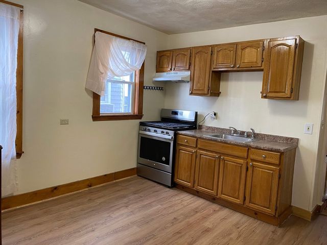 3985 Washington St, Boston, MA 02131