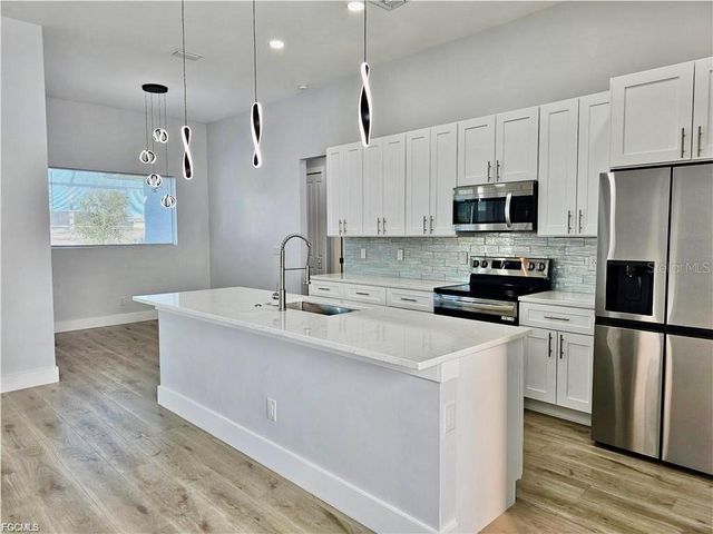 1425 NW 1ST STREET, Cape Coral, FL 33993