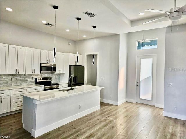 1425 NW 1ST STREET, Cape Coral, FL 33993