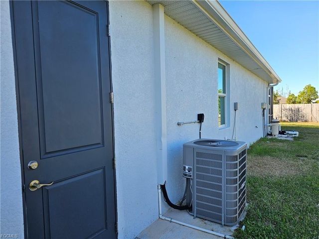 1425 NW 1ST STREET, Cape Coral, FL 33993