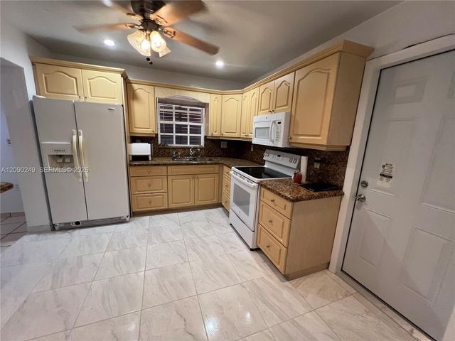 260 W 15th Street 0, Hialeah, FL 33010