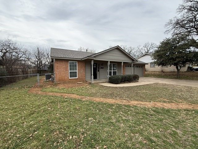 7428 Beckwood Drive, Fort Worth, TX 76112