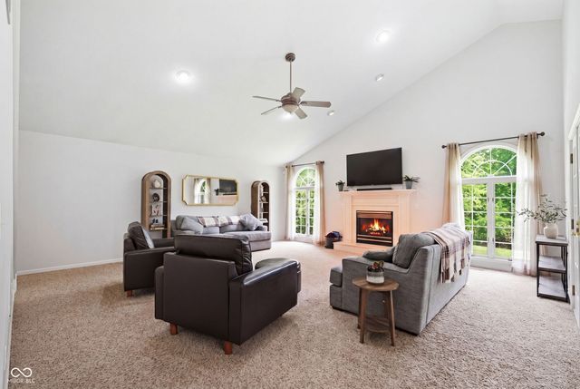 2084 Deer Run Drive, New Castle, IN 47362