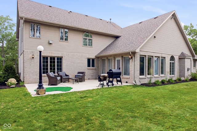 2084 Deer Run Drive, New Castle, IN 47362