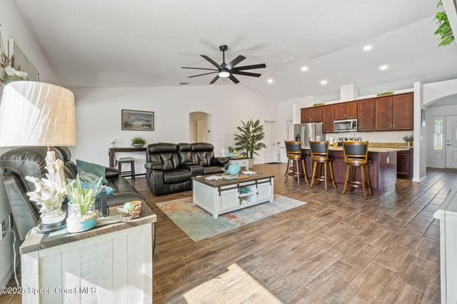 238 Labra Road SW, Palm Bay, FL 32908