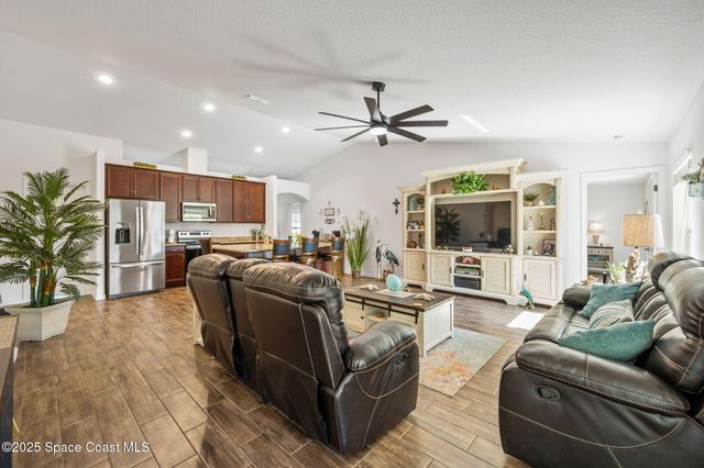 238 Labra Road SW, Palm Bay, FL 32908