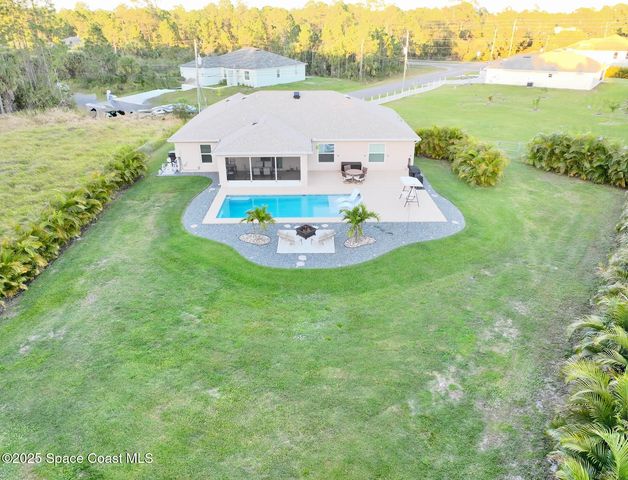 238 Labra Road SW, Palm Bay, FL 32908