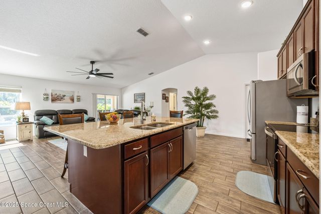 238 Labra Road SW, Palm Bay, FL 32908