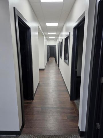 1867 E Florida Street, Springfield, MO 65803