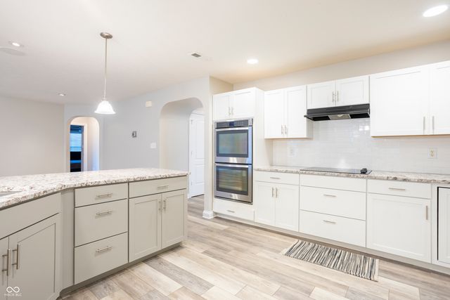 912 Burgess Hill Pass, Westfield, IN 46074