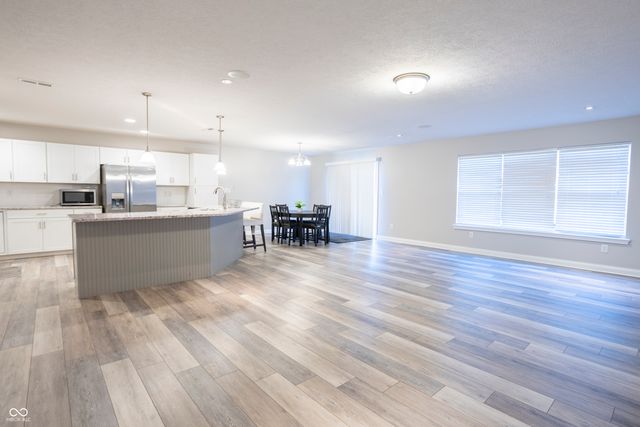 912 Burgess Hill Pass, Westfield, IN 46074