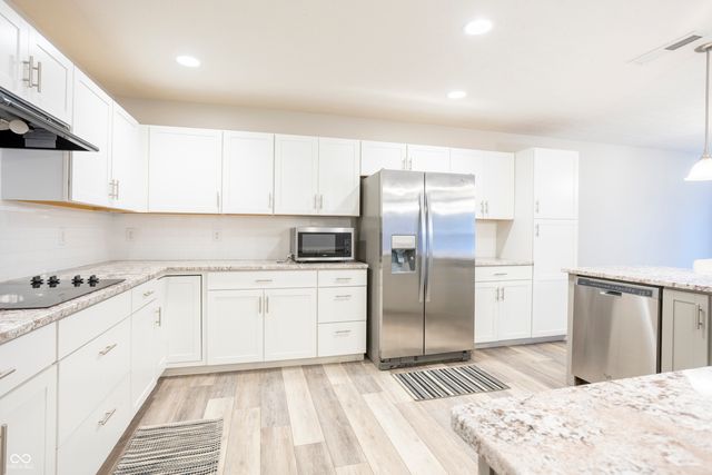 912 Burgess Hill Pass, Westfield, IN 46074