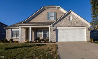 912 Burgess Hill Pass, Westfield, IN 46074