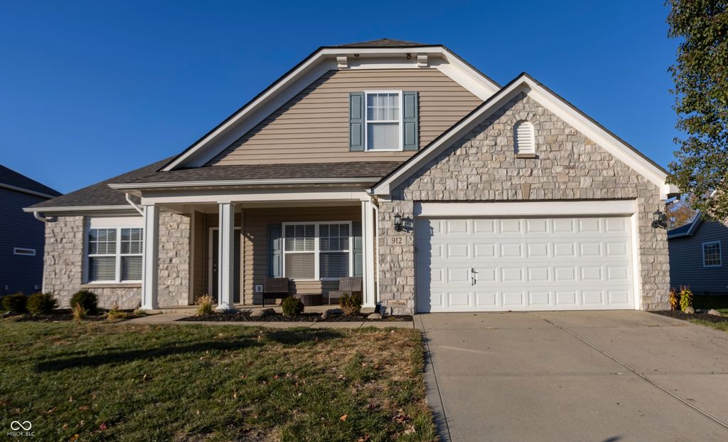 912 Burgess Hill Pass, Westfield, IN 46074