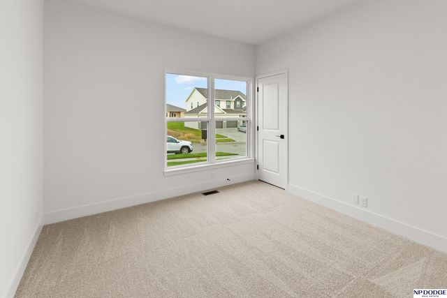 5405 N 190th Street, Omaha, NE 68022