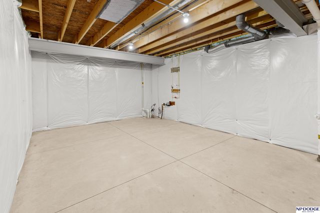 5405 N 190th Street, Omaha, NE 68022