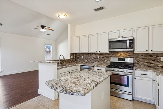 2505 Lakeshore Drive, Flower Mound, TX 75028