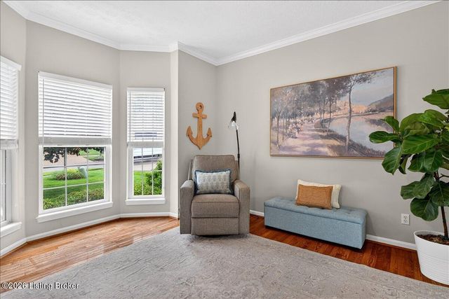 5105 Silverton Ln, Louisville, KY 40241