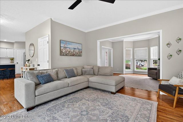 5105 Silverton Ln, Louisville, KY 40241