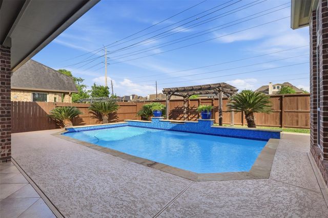 4130 Clover Ridge Lane, Sugar Land, TX 77479