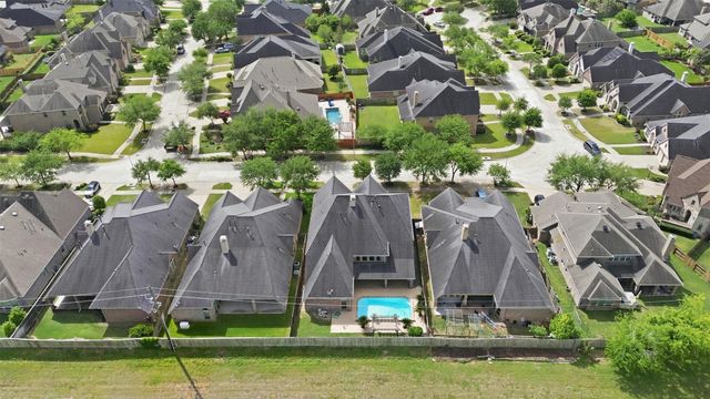 4130 Clover Ridge Lane, Sugar Land, TX 77479