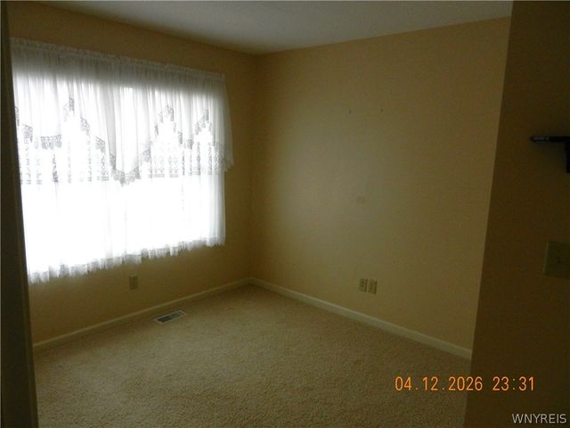 4000 Franklin Street 8, Hamburg, NY 14075
