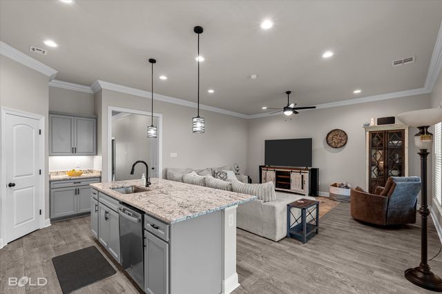 747 Crozier Drive, Bossier City, LA 71111