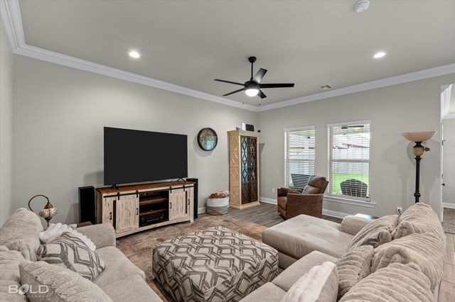 747 Crozier Drive, Bossier City, LA 71111